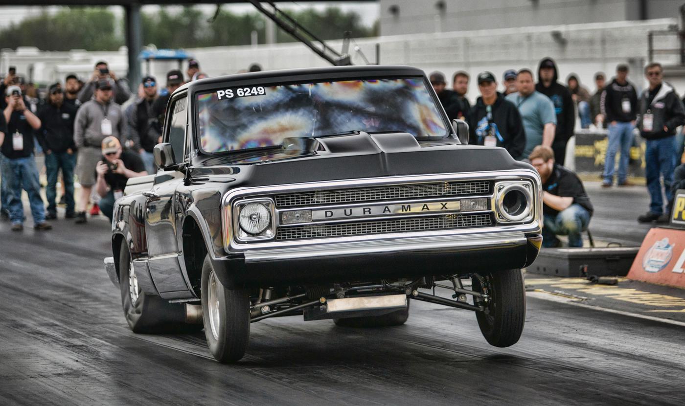 This Is How a 1500-HP Monster Truck Handles A Drag Race