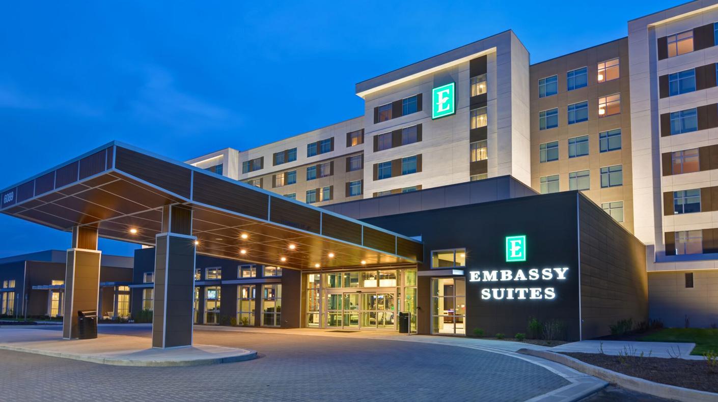 PRI Show Hotel Spotlight: Embassy Suites by Hilton Plainfield at dusk