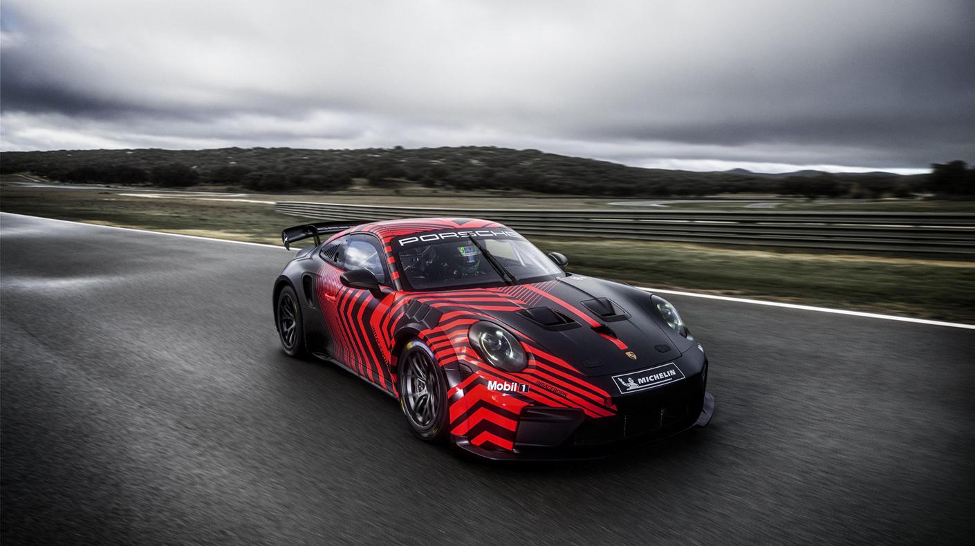 The new Porsche 911 GT4 R car.