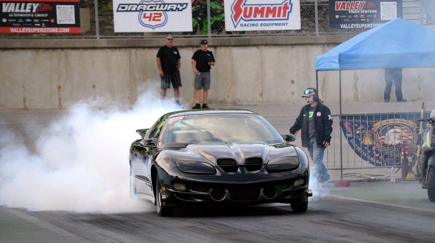 Image of small tire drag racing at Dragway 42 aka Darana Dragway West Salem
